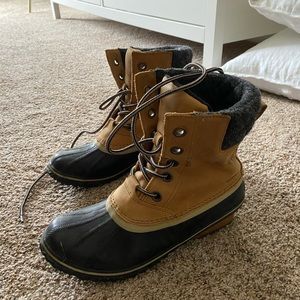 Sorel winter boots- size 9